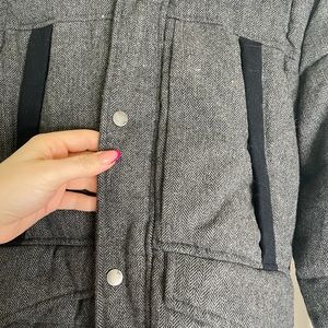grey puffer jacket